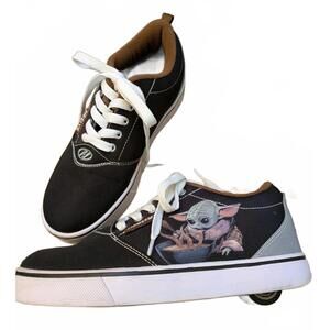 Heelys Pro 20 Boys Youth Size 6 Star Wars Mandalarian Baby Yoda Skate Shoes